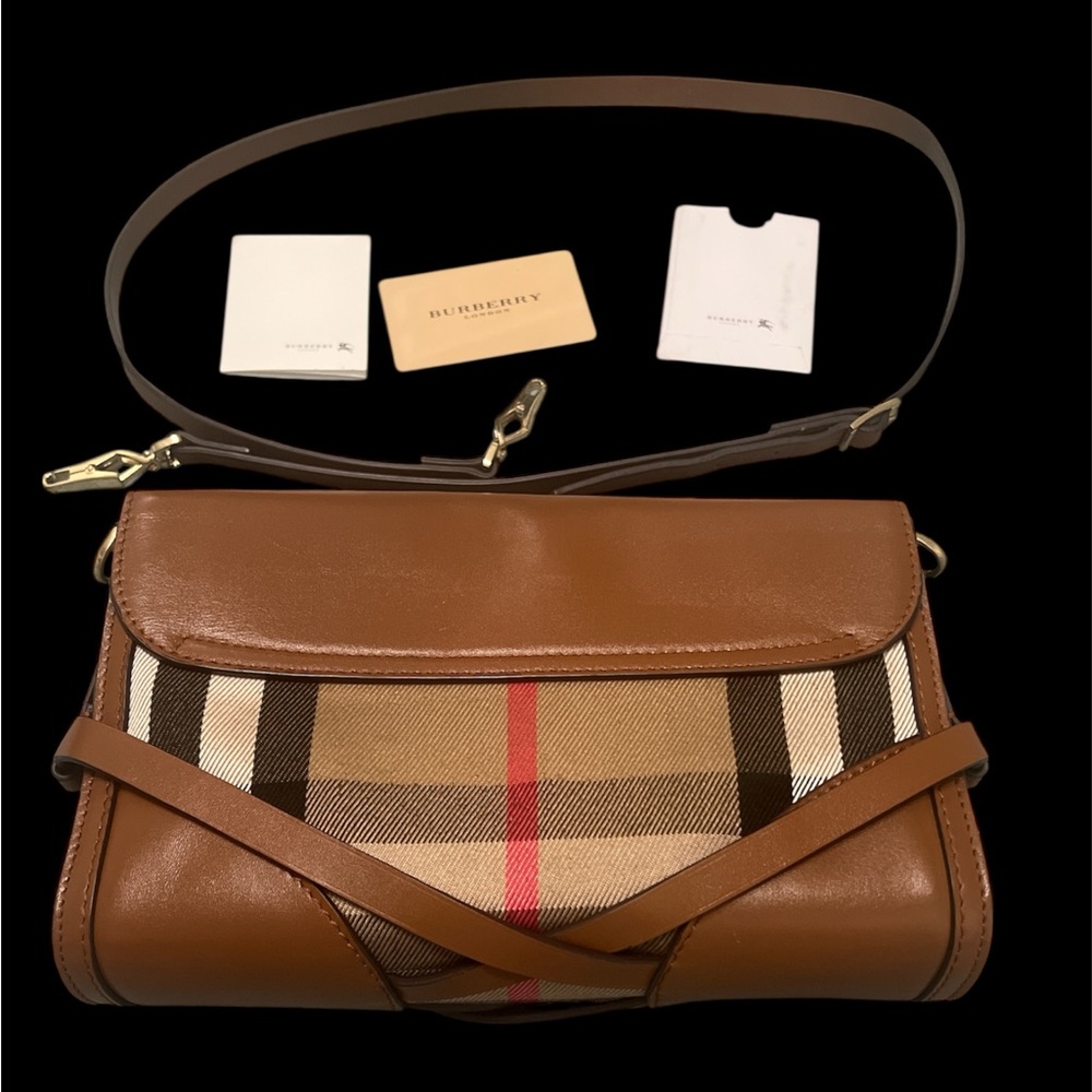 Burberry Brown and tan bag with adjustable strap - Picture 2 of 7